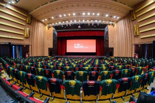 TIFF 2026: O gală cu surprize, emoții și un mare c&acirc;știgător spaniol, care a ridicat sala &icirc;n picioare