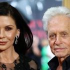 La mulți ani la dublu! Catherine Zeta-Jones și Michael Douglas &icirc;și sărbătoresc &icirc;mpreună ziua de naștere