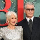 C&acirc;nd părul alb poate fi chiar sexy! Helen Mirren și Pierce Brosnan o demonstrează din plin!