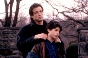 Sylvester Stallone &icirc;și amintește de apelul brutal &icirc;n care i s-a spus că fiul său a murit