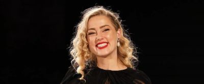 De nerecunoscut după scandalul care i-a schimbat viața! Amber Heard a uimit pe toată lumea cu performanța sa din Spania