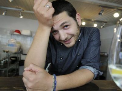 Transformarea Care A Luat Fanii Prin Surprindere Cel Mai Sexy Jurat De La Masterchef De Nerecunoscut Foto Masterchef Pro Tv