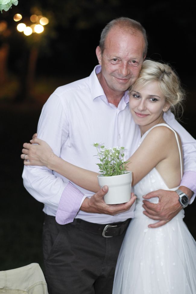 PRO TV - Cel mai moment de la nunta Danei Rogoz: cu Magicianul Marian Vezi