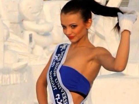 
	Sexy la minus 20 de grade Celsius. Miss Snow Universe 2013 s-a desfasurat in Siberia: FOTO
