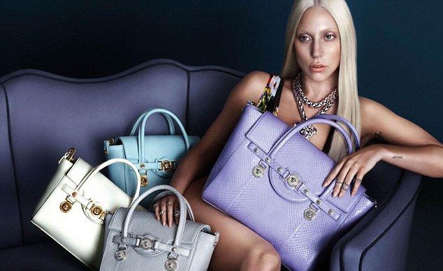 Pro Tv Fara Photoshop E Jale Cum Arata Lady Gaga In Fotografiile Neretusate Pentru O Campanie Publicitara