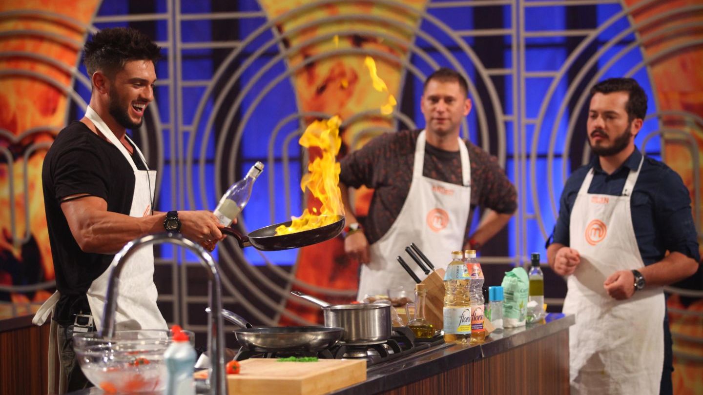 Florin Busuioc Deea Ibacka Ruby Dorian Si Pacha Man S Au Prezentat In Fata Juriului Masterchef Masterchef Pro Tv
