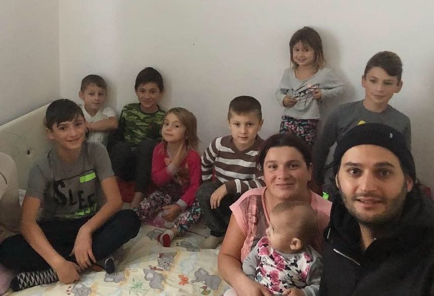 PRO TV - Construiește alături de Omid o casă! E vorba ...