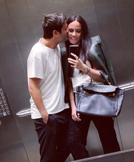 Pro Tv Adelina Chivu Cea Mai Discretă Soție De Fotbalist Cat De Bine Arată Partenera Fostului Căpitan Al Naționalei