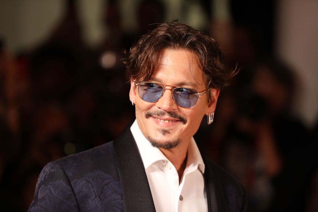 Pro Tv Johnny Depp Apariție Excentrică La Festivalul De Film De La Veneția