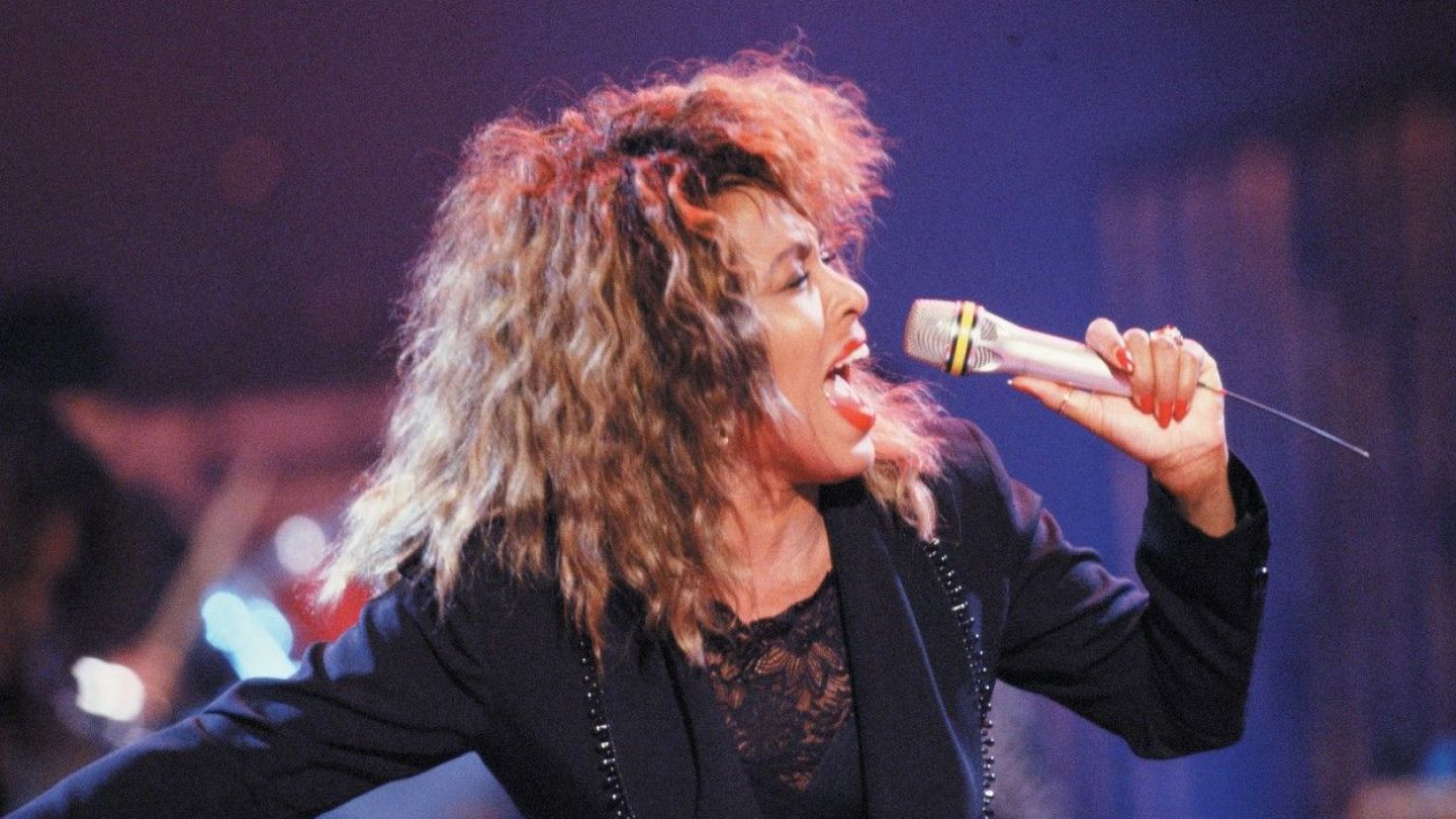 Pro Tv Tina Turner A Implinit 80 De Ani IatÄƒ Cum AratÄƒ Celebra ArtistÄƒ In Prezent