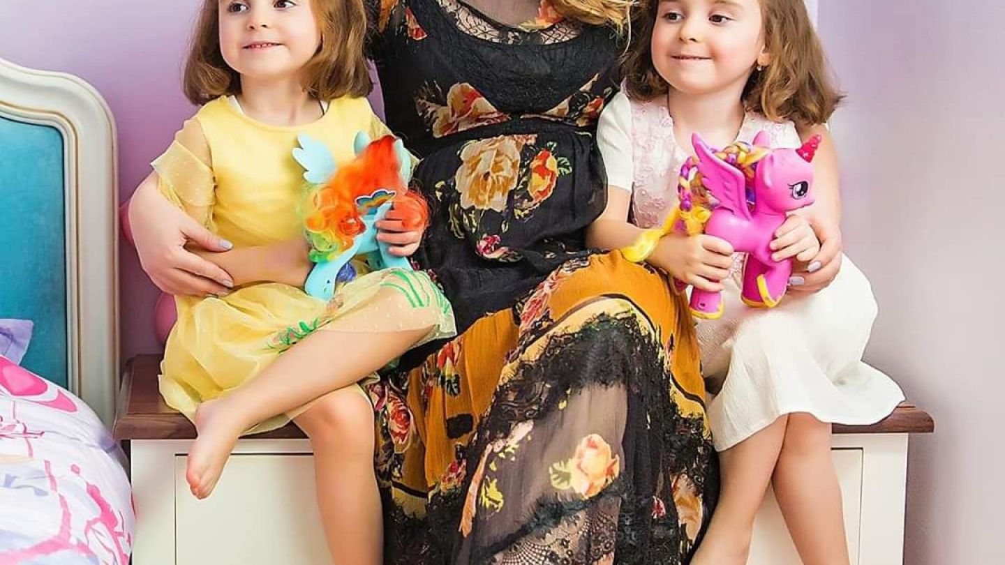 Pro Tv Cum Iși Protejează Lavinia Goste Gemenele Metode De Igienă și Alimentație In Timpul Pandemiei De Coronavirus