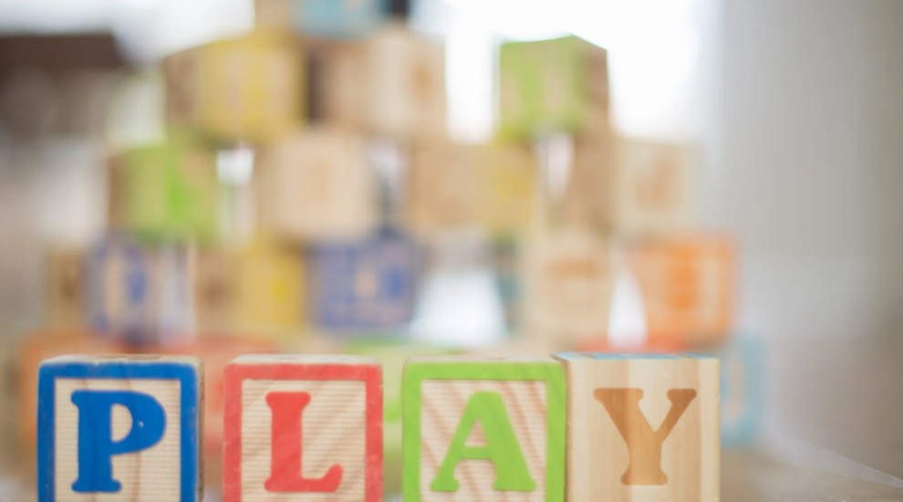 (P) Cum alegi jucariile potrivite pentru copiii mici, in functie de varsta