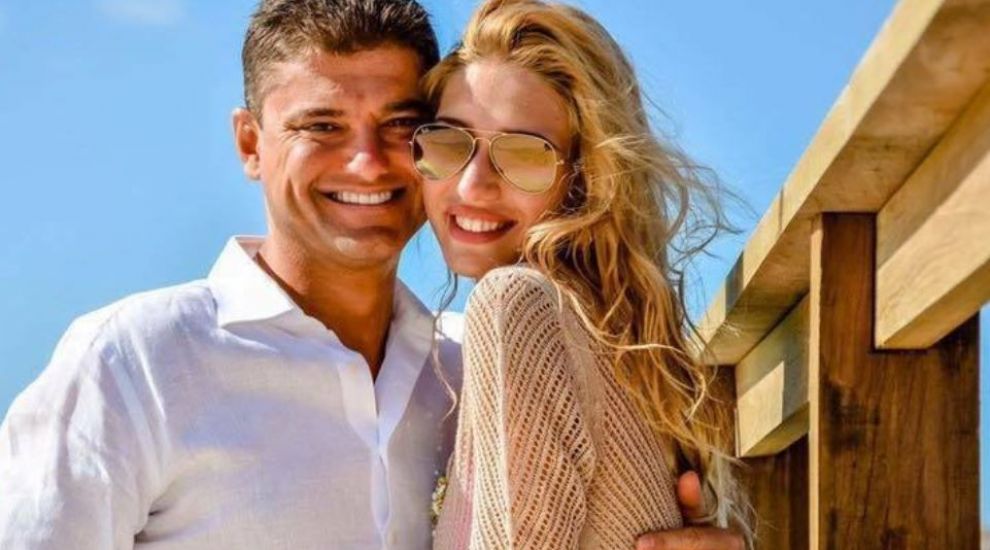 
	Cristian Boureanu și Laura Dincă s-au despărțit, după șase ani de relație

