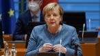 PROTV.RO 36 angela merkel surprinsa in costum de baie fotografii de arhiva cu liderul german 4 size2