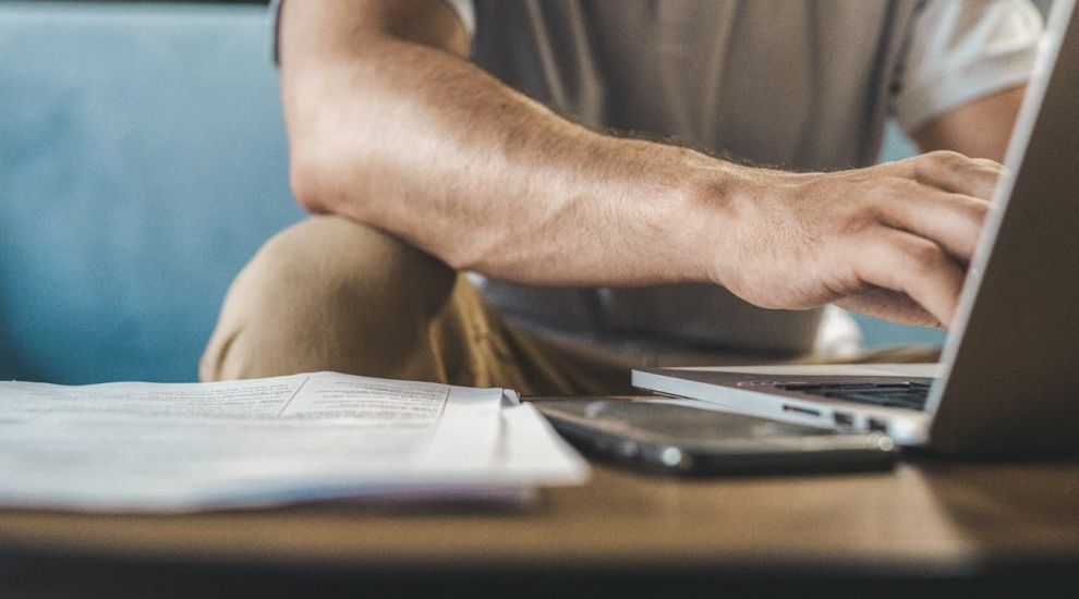 (P) Importanța Jocurilor Online și Impactul Jocurilor de Strategie și Puzzle asupra Bărbaților