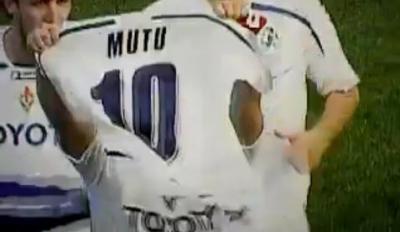 EMOTIONANT: Jovetic i-a dedicat lui Mutu golul inscris cu Cagliari! <span style="color: rgb(255, 0, 0);">VEZI CUM </span>