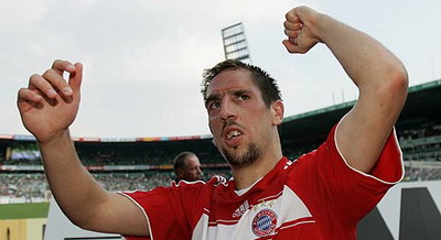 Managerul lui Bayern:"500 de milioane de euro costa Ribery!" :))