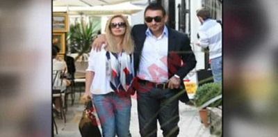 Video Razboiul Blondelor In Liga I Vezi Cum Arata Iubita Lui Ilie Dumitrescu Sport Ro