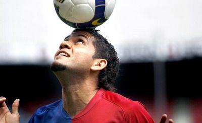 Dani Alves ii ATACA pe fanii Barcelonei: "Ma insulta si ma fac <span style="color: rgb(255, 0, 0);">MAIMUTA</span> la meciuri! De asta am vrut sa plec!"