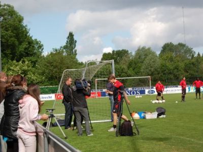 Ce Ironie Jucatorul Care L A Accidentat Pe Nesu Ii Facea Fericiti Pe Romani In Toamna La Utrecht Steaua Video Sport Ro