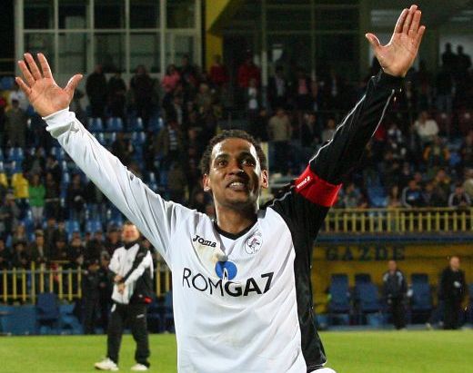 Ronaldinho de Romania! Eric isi depune actele pentru cetatenie: "Vreau sa joc pentru nationala!"