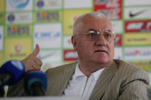 Candidata <span style="color: rgb(255, 0, 0);">SURPRIZA </span>la titlu in Liga 1! Mitica Dragomir: "Vor lua multi jucator de la Poli Timisoara!"