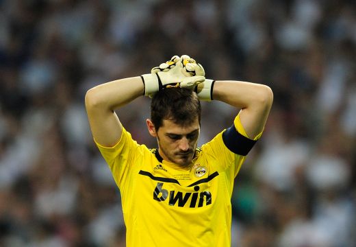 Ruptura Mourinho - Casillas? <span style="color: rgb(255, 0, 0);">"Eu, certat cu Mourinho?!"</span> Vezi cum a reactionat capitanul Realului