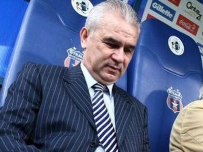 Iordanescu: "Becali mi-a facut o oferta foarte atractiva!" Cum va fi primit noul manager de oamenii din conducerea Stelei: