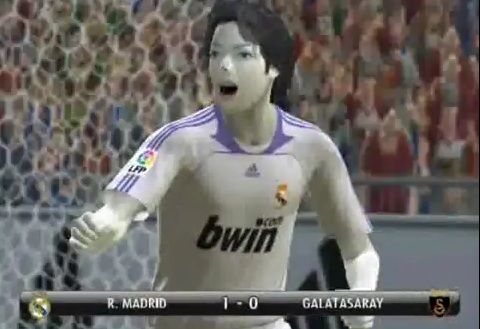 Michael Jackson <span style="color: rgb(255, 0, 0);">TRAIESTE</span>! S-a apucat de fotbal si joaca pentru Mourinho la Real! :) VIDEO FABULOS