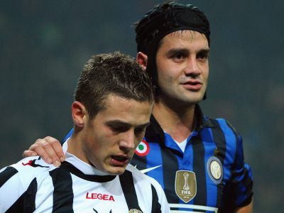 <span style="color: rgb(255, 0, 0);">FOTO: Vezi imaginea anului in Romania cu Chivu si Torje! </span>Inter 0-1 Udinese: Doua penaltyuri ratate, Chivu s-a lovit la cap in duel cu Torje