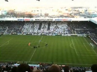 VIDEO Cel mai emotionant tribut pentru Gary Speed! 52.000 de oameni au plans pe stadion pentru LEGENDA din Tara Galilor!