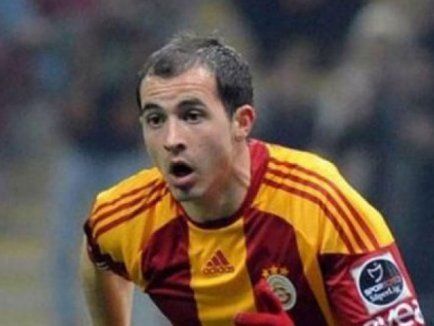 Bogdan Stancu va fi antrenat de <span style="color:#f00;">cel mai ghinionist antrenor</span> cu doua Ligi ale Campionilor pierdute in ani consecutivi! Omul care il poate duce inapoi la Galata: