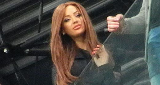 FOTO: <span style="color: rgb(255, 0, 0);">Bianca Dragusanu a INCINS un stadion</span> intreg: aparitie SUPER SEXY la U. Cluj - Steaua!
