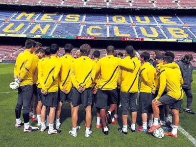 Guardiola <span style="color:#f00;">i-a tinut pe jucatori O ORA</span> in sedinta, pentru a-si lua adio! Care sunt <span style="color:#f00;">cele DOUA MOTIVE pentru care a renuntat</span> la Barcelona: