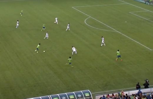 <span style="color:#f00;">VIDEO! </span>Cea mai oribila sarbatoare pentru Beckham! Un <span style="color:#f00;">GOLAZO MAGNIFIC </span>cum nu a vazut in toata cariera lui i-a stricat ziua de nastere: