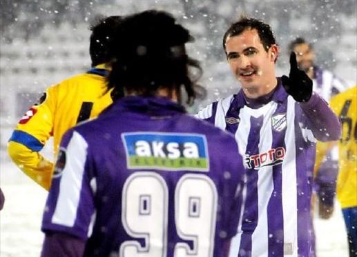 Stancu si-a gasit echipa dupa ce-a fost dat afara de Galata! Un <span style="color:#f00;">FINALIST</span> de Liga a fost <span style="color:#f00;">DISPERAT </span>sa-l ia! Cu ce echipa va semna