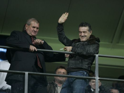 Aroganta lui Paszkany! <span style="color: #f00">Televiziunea sefului de la CFR transmite amicalele Stelei! </span>Cum a reactionat Becali cand a aflat: