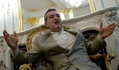 Odata "vedete" in Ghencea, <span style="color:#f00;">doi jucatori ar veni in genunchi la Steaua! </span>Sunt LIBERI de contract, iar <span style="color:#f00;">Gigi i-a umplut de bani</span> anii trecuti! VEZI cine sunt: