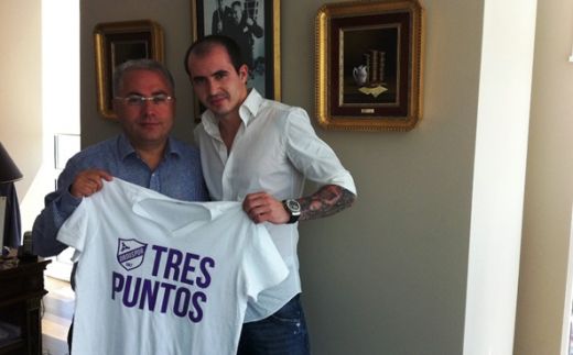 Stancu a fost prezentat <span style="color:#f00;">OFICIAL</span> la noua echipa! A semnat pe 4 ani si a uitat COMPLET de Steaua si Galata!