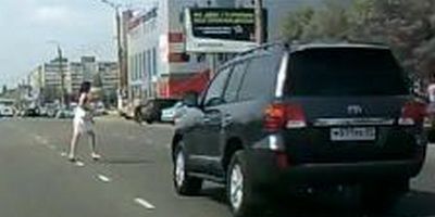 <span style="color: #f00">VIDEO</span>: Soferul asta trebuie inchis pe viata pentru <span style="color: #f00">prostie, rautate si tentativa de omor!</span>