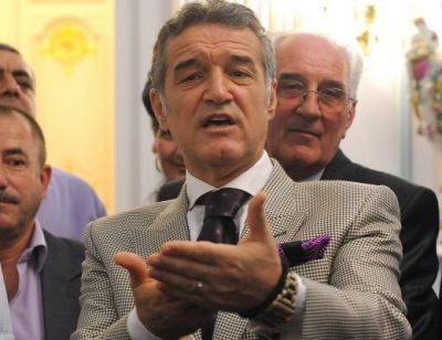 <span style="color:#f00;">ATAC la Procuror!</span> Gigi incinge razboiul cu Dinu! <span style="color:#f00;">"Mi-e greata!"</span> Motivul pentru care Becali il critica pe dinamovist: