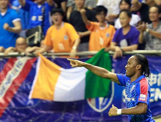 VIDEO Chelsea s-a mutat in China! <span style="color: #f00">Faza de 1 MILIARD reusita de Drogba si Anelka! </span>Ce n-au vazut chinezii pana acum: