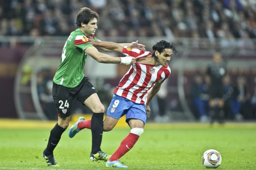 <span style="color:#f00;">PREMIERA MONDIALA pe piata transferurilor!</span> Singurul club care poate sa mai faca un transfer! Ultima sansa a lui Chiriches de a ajunge langa Messi si Ronaldo <span style="color:#f00;">:)</span>