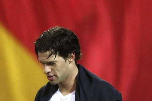 Ballack vrea in Formula 1 dupa ce s-a retras<span style="color:#f00;"> :) </span>A fost ARESTAT dupa ce a condus ca nebunul!<span style="color:#f00;"> Viteza uluitoare</span> care l-a dus dupa gratii: