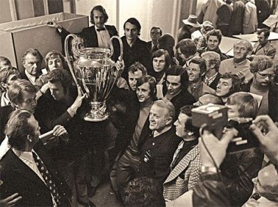 Legatura GENIALA dintre Ajax si Steaua! El e omul care a<span style="color:#f00;"> SCHIMBAT istoria fotbalului</span>! Motivul pentru care stelistii vor fi aplaudati IN PICIOARE pe un stadion bijuterie
