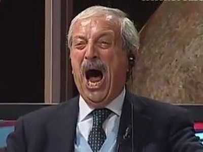 VIDEO CRIMINAL AC Milan<span style="color:#f00;"> a fost la un pas sa-i provoace un ATAC CEREBRAL:</span> "GO,GO,GOOOLLL! Boa,Boa,Boa-TENG!" <span style="color:#f00;">Finalul meciului l-a prins plangand in genunchi:</span>