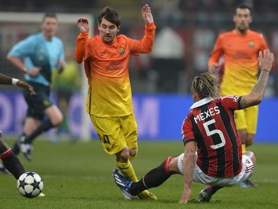 <span style="color:#f00;">Galeria Zilei:</span> Mayasii au avut dreptate! <span style="color:#f00;">Apocalipsa a venit la Barcelona: </span>DIAVOLII Boateng si Muntari au ucis sperantele catalanilor! SUPER FOTO de pe San Siro: