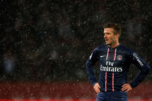 <span style="color:#f00;">Beckham sau triumful banilor:</span> povestea unui IDOL pentru marketing! Legenda pentru milioane de oameni, <span style="color:#f00;">David se transfera la infinit </span>pentru bugetele milionarilor:
