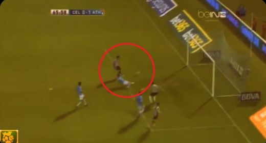 <span style="color:#f00;">EPIC FAIL!</span> Cea mai mare ratare vazuta in fotbalul spaniol: <span style="color:#f00;">reluare pe langa din 3 metri!</span> NEBUNUL Bielsa a fost scos din minti: VIDEO