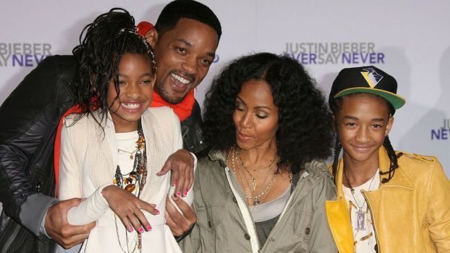 Willow Smith are doar 14 ani, dar arata de 20. Cum apare fiica lui Will Smith in cele mai recente imagini